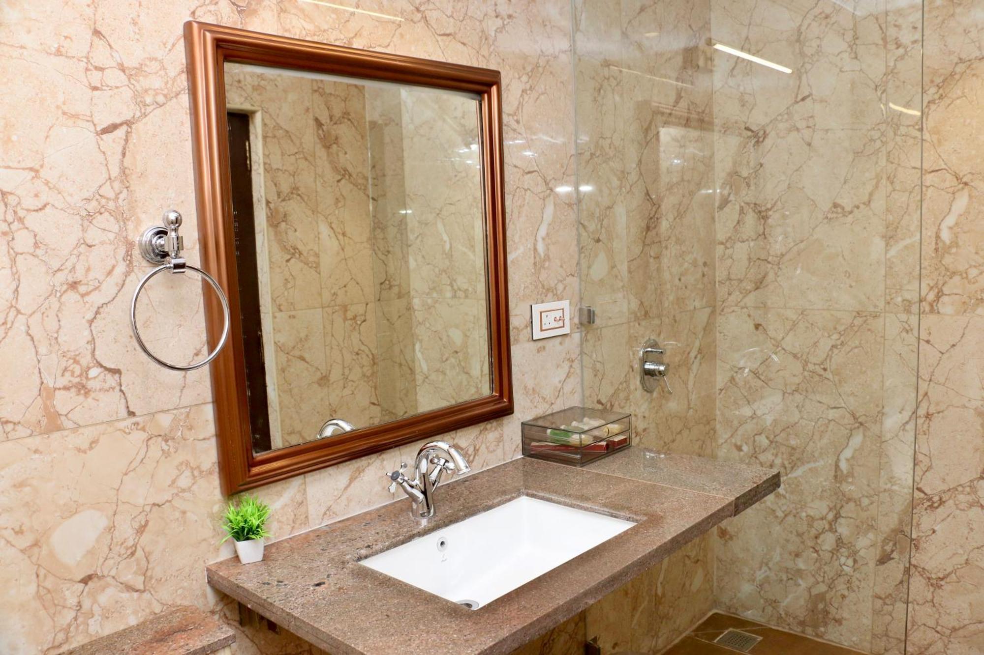 Nalapad'S Hotel Bangalore International Dış mekan fotoğraf