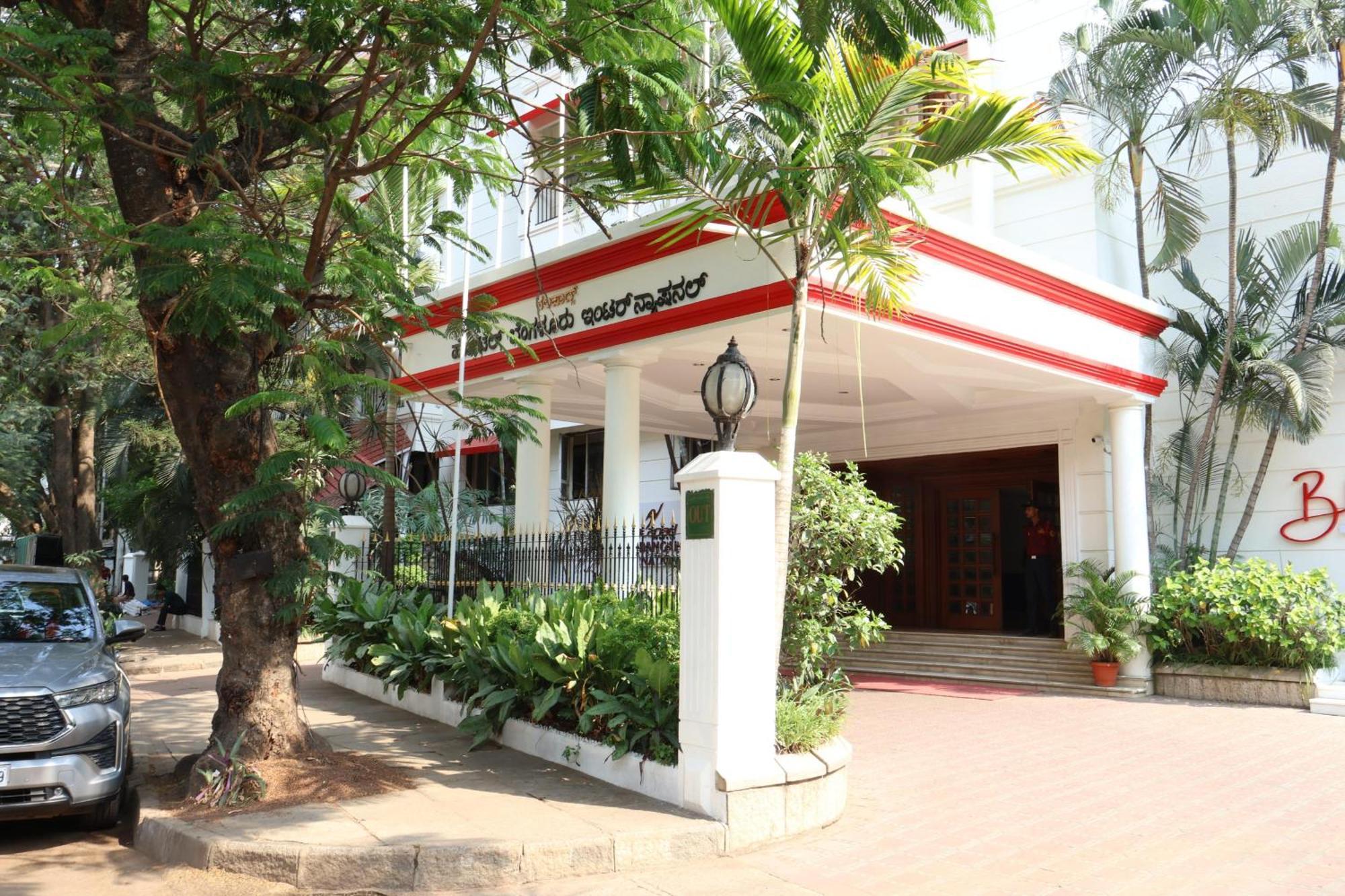 Nalapad'S Hotel Bangalore International Dış mekan fotoğraf