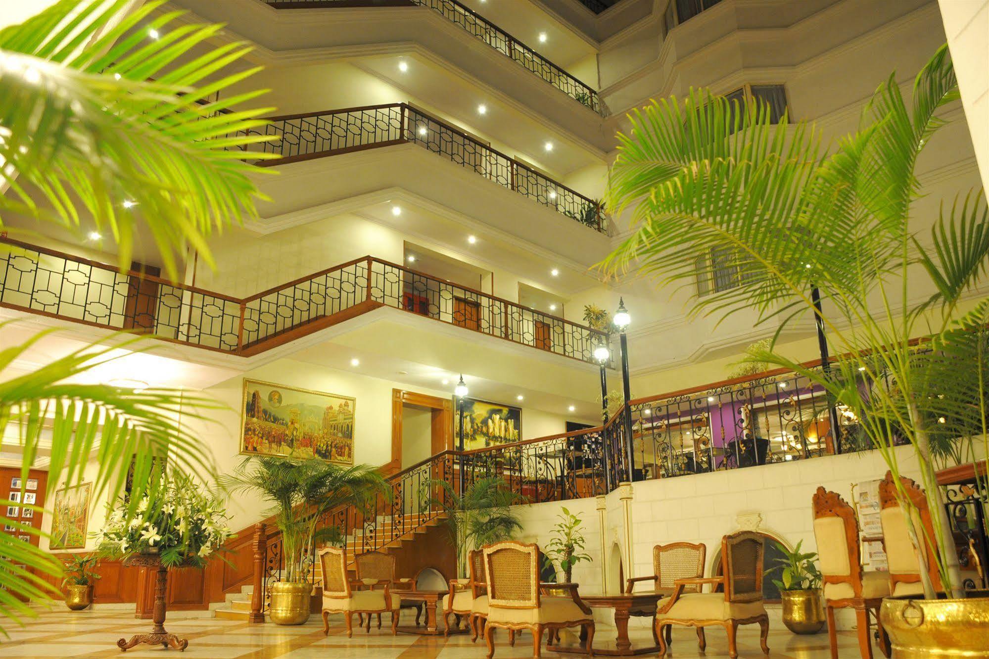Nalapad'S Hotel Bangalore International Dış mekan fotoğraf